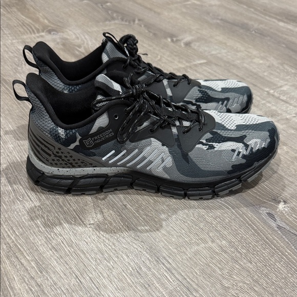 Men’s Freedom Industries shoes - Picture 1 of 5